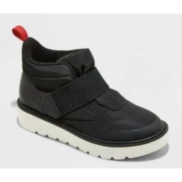 Women's Karla Water Repellent Sneaker Boots Black - Universal Thread - Picture 1 of 2